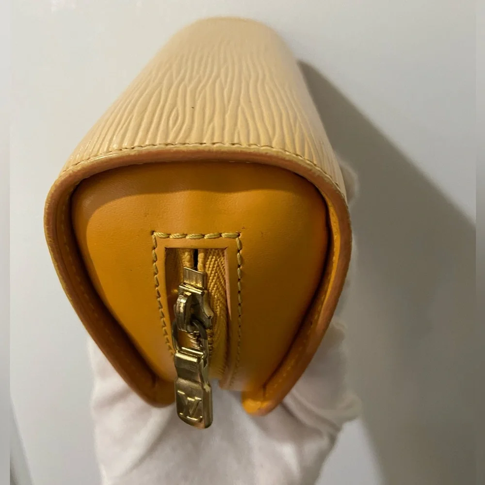 Louis Vuitton Dauphine Cosmetic Pouch Yellow EPI Leather - Picture 2 of 13